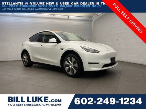 Used 2023 Tesla Model Y Long Range AWD/4WD image 1