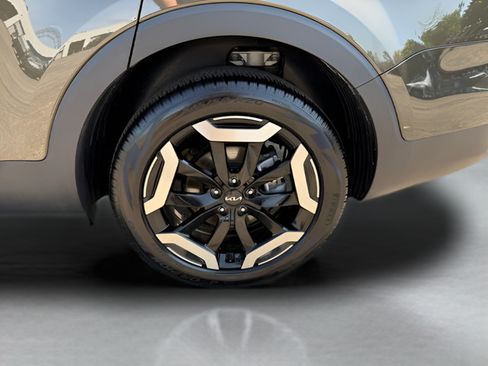 Used 2025 Kia Telluride S AWD/4WD image 25