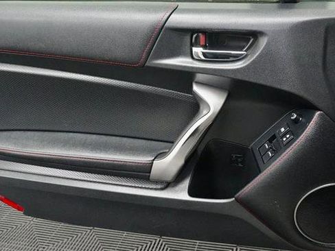 Used 2015 Scion FR-S image 24