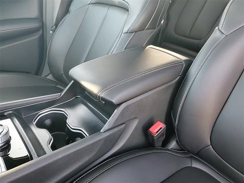 New 2025 Jeep Grand Cherokee Limited w/ MOPAR Finishing Package image 19