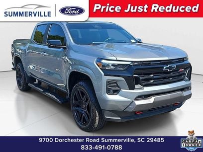 Used 2024 Chevrolet Colorado Z71 w/ Z71 Convenience Package 2