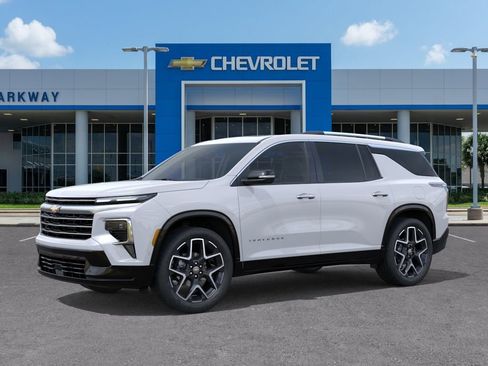 New 2026 Chevrolet Traverse High Country FWD image 2