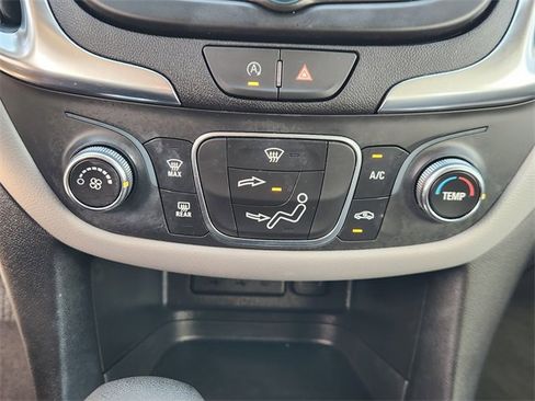 Used 2024 Chevrolet Equinox LS image 18