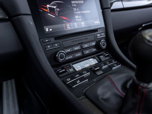 Certified 2018 Porsche 911 GT3 RWD image 39