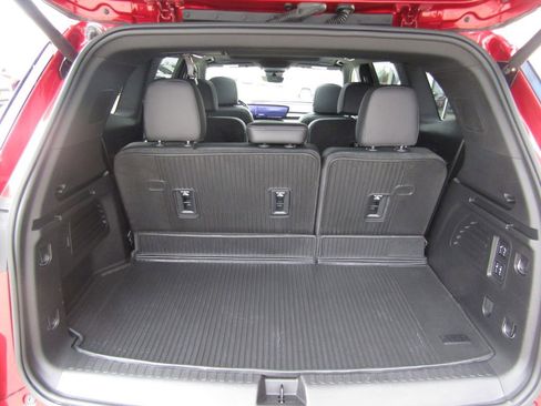 Used 2025 Buick Enclave Avenir w/ Super Cruise Package image 40