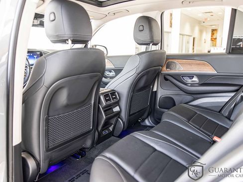 Used 2025 Mercedes-Benz GLE 350 4MATIC image 33