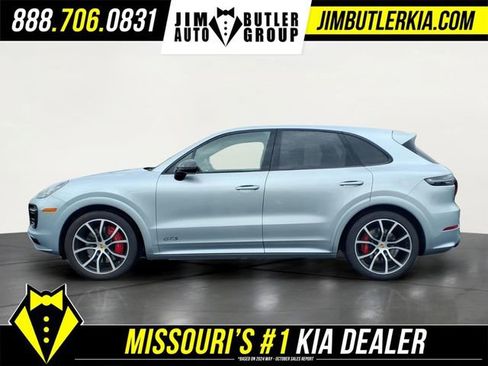 Used 2021 Porsche Cayenne GTS AWD/4WD image 4