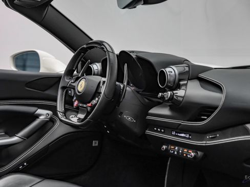 Used 2022 Ferrari F8 Tributo RWD image 61