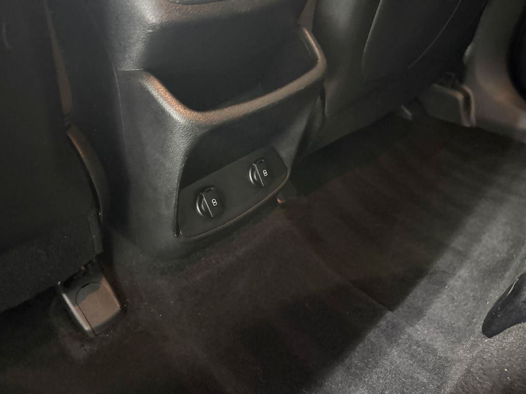 Used 2020 Hyundai Santa Fe SEL AWD/4WD image 27