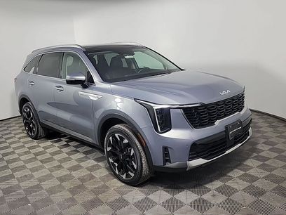 Used 2025 Kia Sorento EX w/ Panoramic Sunroof Package