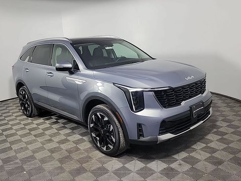 Used 2025 Kia Sorento EX w/ Panoramic Sunroof Package image 1