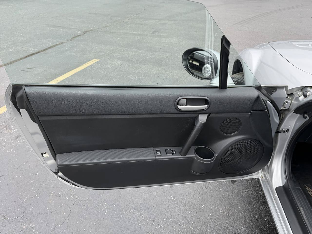 Used 2007 MAZDA MX-5 Miata Touring RWD image 15