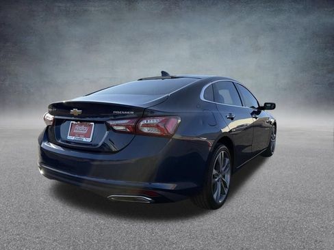 Used 2020 Chevrolet Malibu Premier FWD image 3