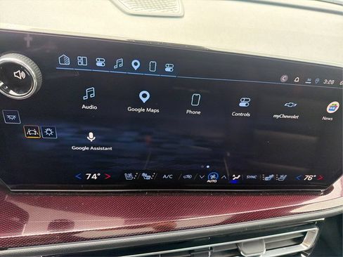 Certified 2025 Chevrolet Traverse RS AWD/4WD image 16