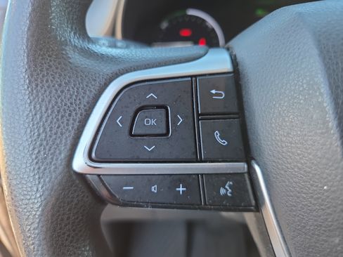 Certified 2021 Toyota Sienna LE image 28