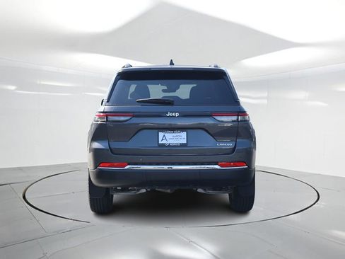 New 2025 Jeep Grand Cherokee Laredo w/ MOPAR Finishing Package image 3