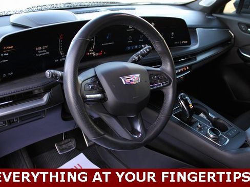 Used 2024 Cadillac XT4 Sport image 13