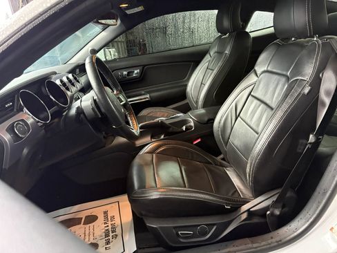 Used 2017 Ford Mustang GT w/ Interior & Wheel Package RWD image 9