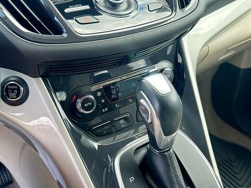 Used 2013 Ford Escape SEL FWD image 12
