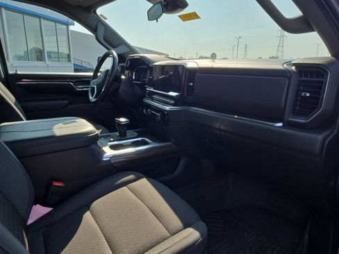 Used 2024 Chevrolet Silverado 1500 LT w/ Z71 Off-Road Package AWD/4WD image 16