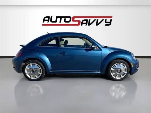 Used 2019 Volkswagen Beetle 2.0T SE w/ SE Premium Package image 8
