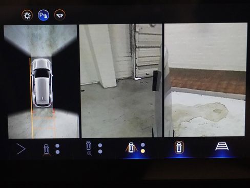 New 2026 Chevrolet Equinox ACTIV w/ Convenience Package III FWD image 37