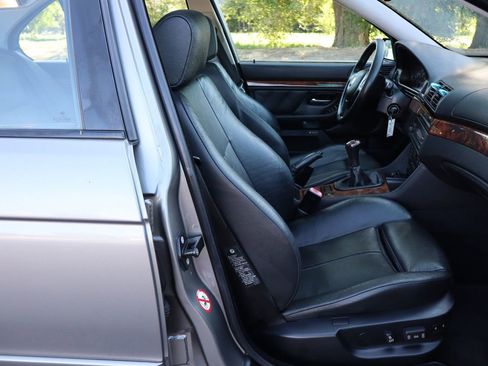 Used 2002 BMW 540i 540i image 22