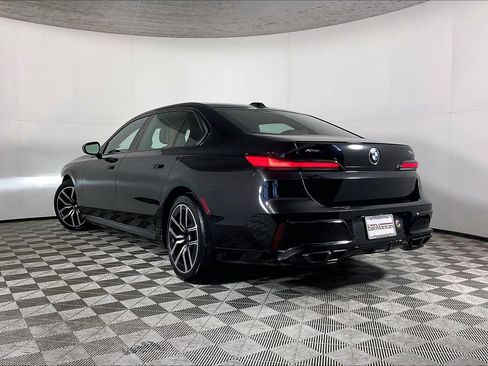 Certified 2025 BMW 760i xDrive w/ Executive Package image 4