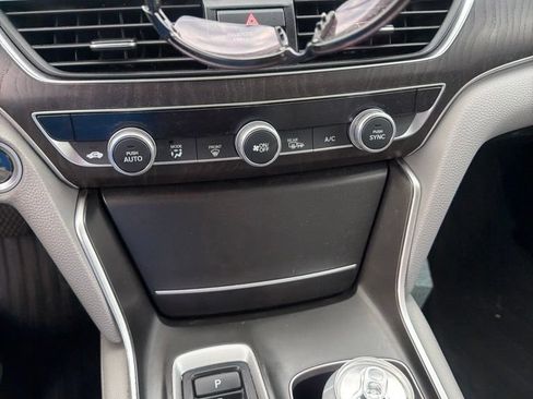 Used 2019 Honda Accord EX-L image 6