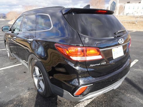 Used 2018 Hyundai Santa Fe FWD w/ SE Ultimate Tech Package 03 image 9