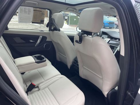 Used 2022 Land Rover Discovery Sport S image 16