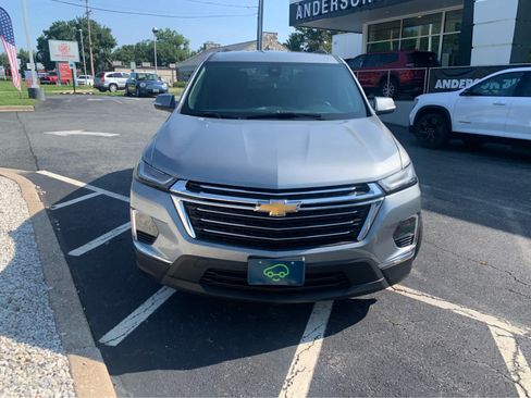 Used 2023 Chevrolet Traverse LT w/ LPO, Floor Liner Package AWD/4WD image 2