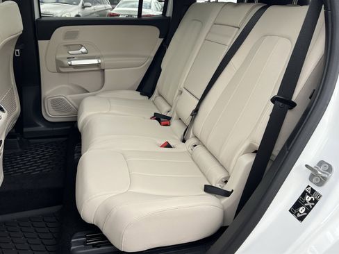 New 2026 Mercedes-Benz GLB 250 4MATIC image 30