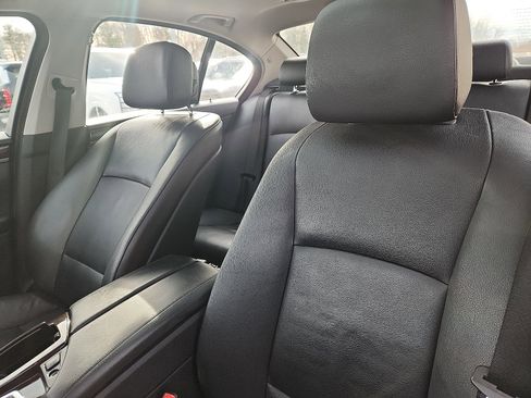 Used 2013 BMW 528i xDrive Sedan image 24