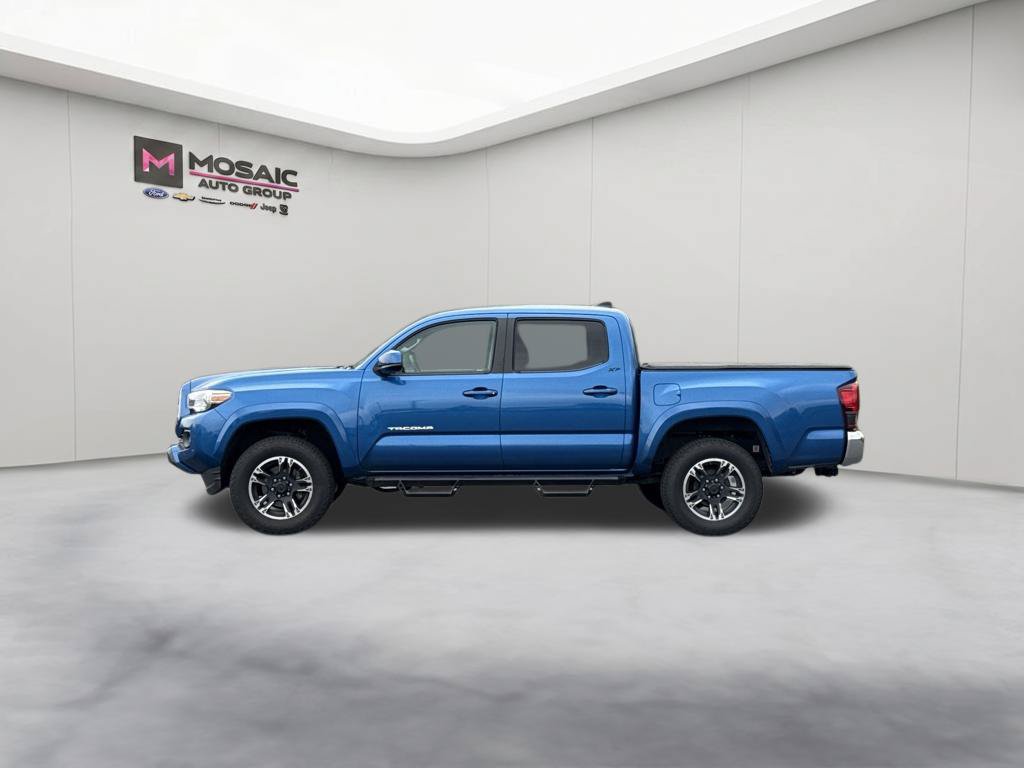 Used 2018 Toyota Tacoma SR5 RWD image 5