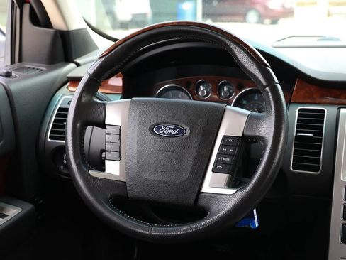 Used 2009 Ford Flex Limited FWD image 31