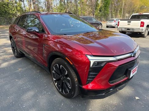 Used 2024 Chevrolet Blazer EV RS image 7