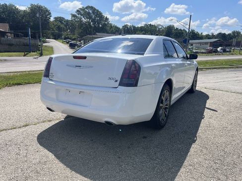 Used 2014 Chrysler 300 S AWD/4WD image 6