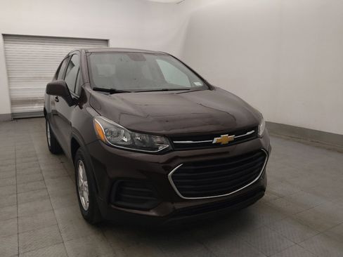 Used 2020 Chevrolet Trax LS w/ Tint and Cruise Package FWD image 13