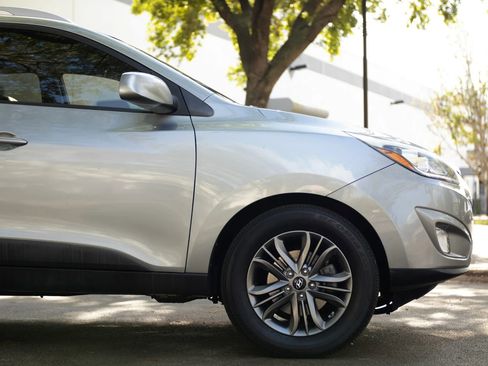 Used 2015 Hyundai Tucson SE image 14