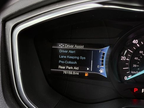 Used 2019 Ford Fusion SE FWD image 31