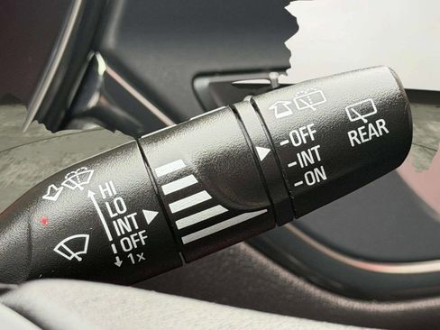 Used 2022 Chevrolet Blazer RS w/ Enhanced Convenience Package image 46