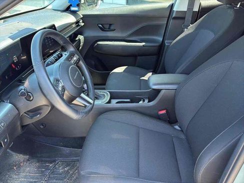Used 2025 Hyundai Kona SEL image 10