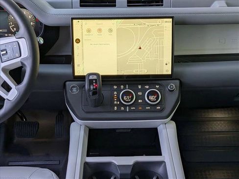 New 2026 Land Rover Defender 110 X-Dynamic SE AWD/4WD image 11