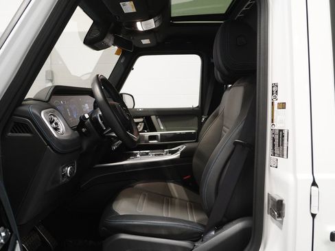 Used 2025 Mercedes-Benz G 580 w/ EQ Technology image 12
