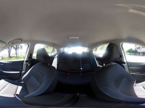 Used 2025 Nissan Altima 2.5 SV FWD image 37