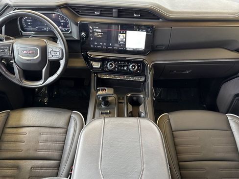 Used 2024 GMC Sierra 1500 AT4X image 16