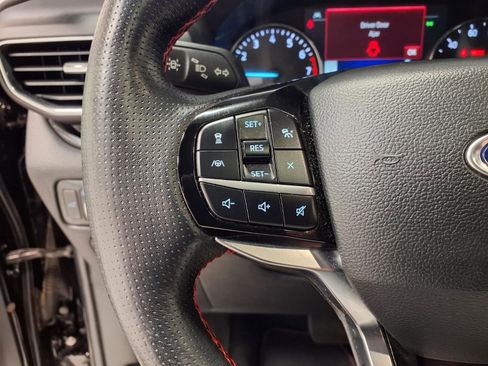 Used 2022 Ford Explorer ST-Line image 19