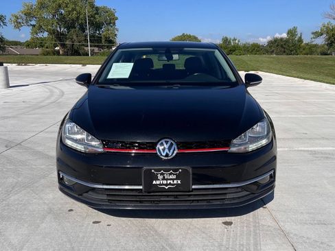 Used 2018 Volkswagen Golf SE image 9