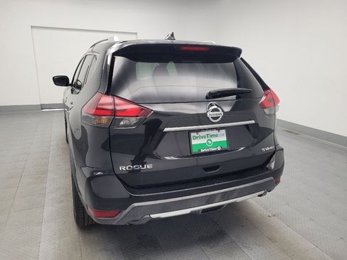 Used 2018 Nissan Rogue SV image 6